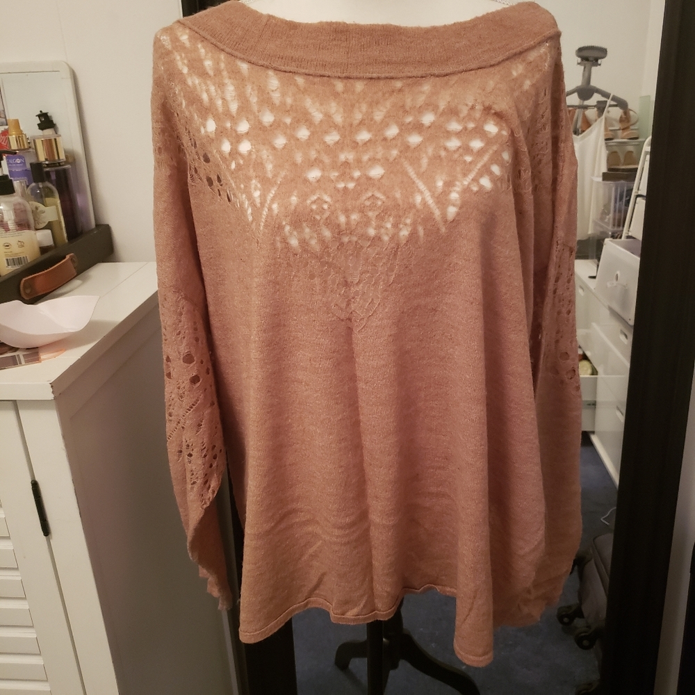 Free people crewneck angel sleeves sweater